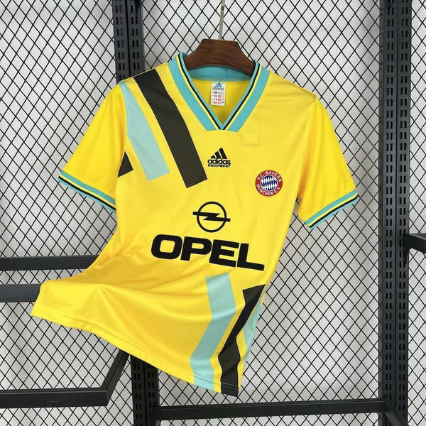 Football Shirt Bayern Munich Away 93-95 Retro front