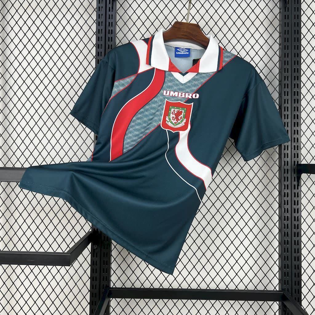 Football Shirt Wales Away 94-95 Retro front