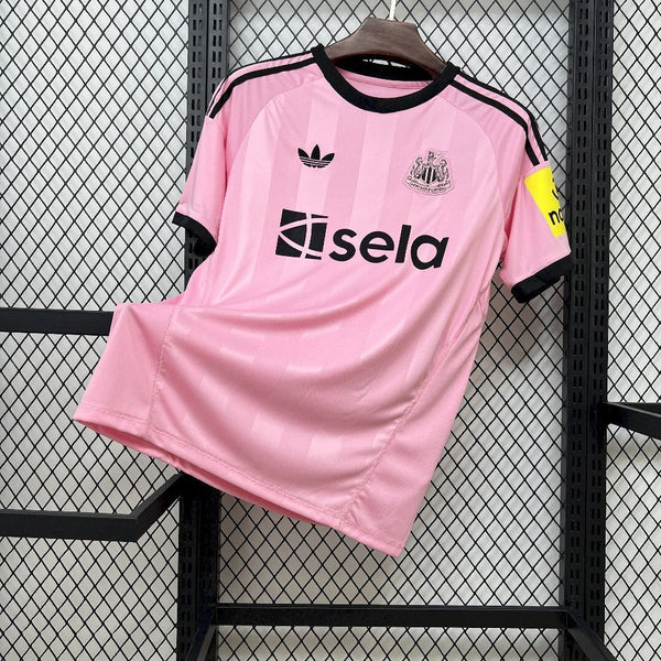 Football Shirt Newcastle United Goalkeeper 25-26 front
