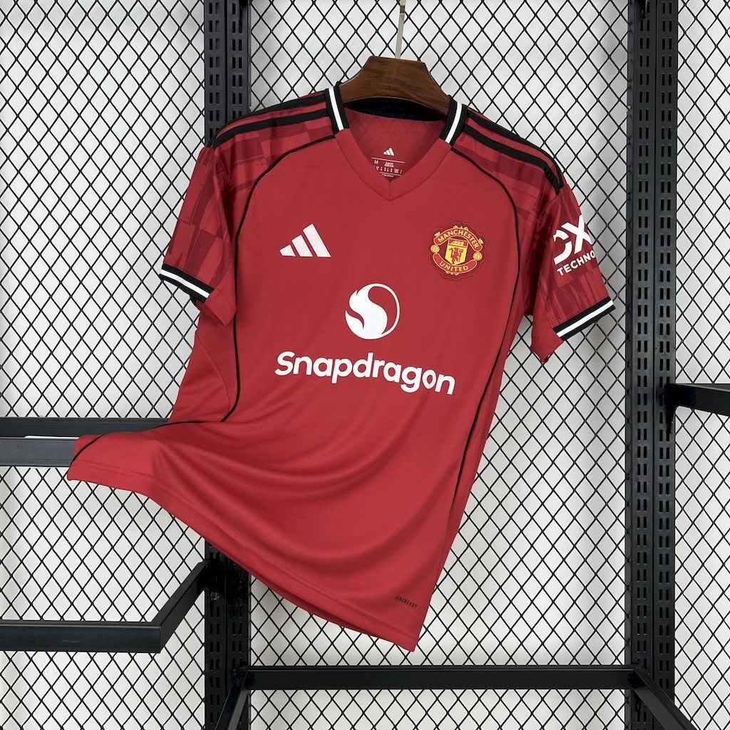 Football Shirt Manchester United Home 25-26 front