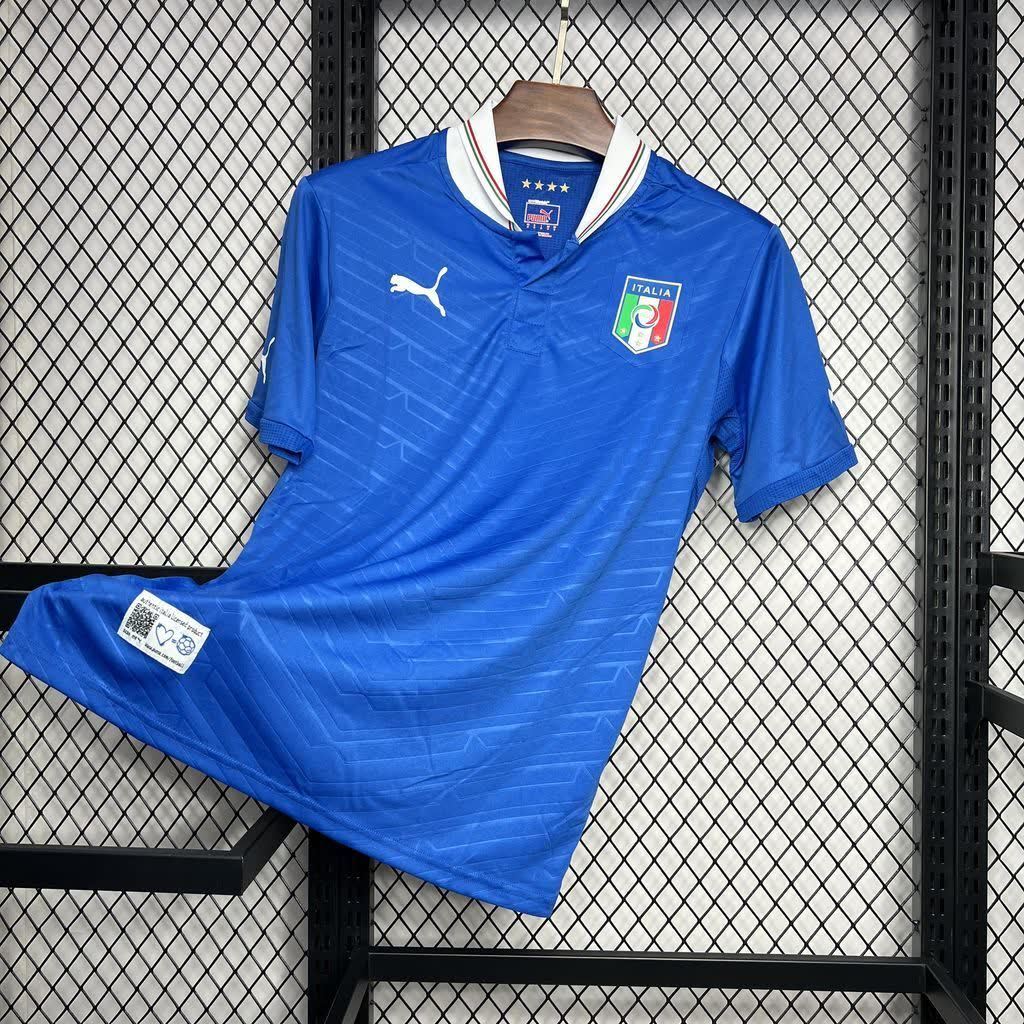 Football Shirt Italy Home 2012 Retro front