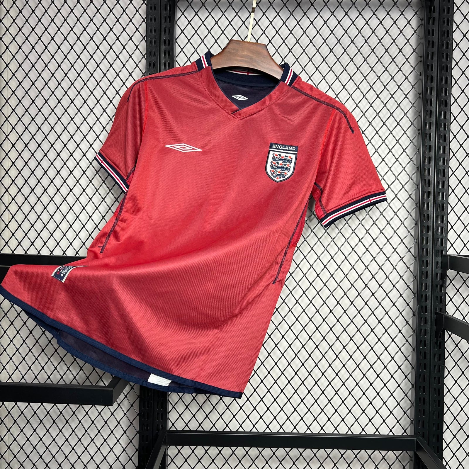 Football Shirt England Away Retro 02-03 front