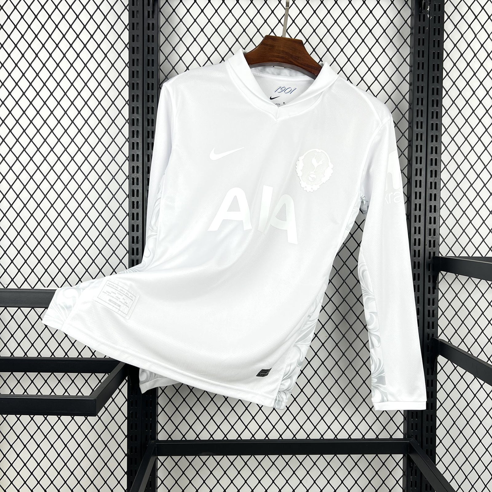 Football Shirt Tottenham Hotspur 125th Anniversary 25-26 Long Sleeve front