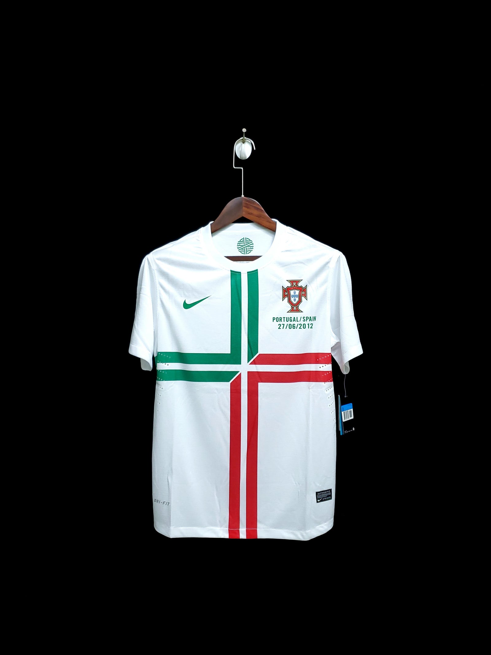 Football Shirt Portugal Away 12-13 Retro front