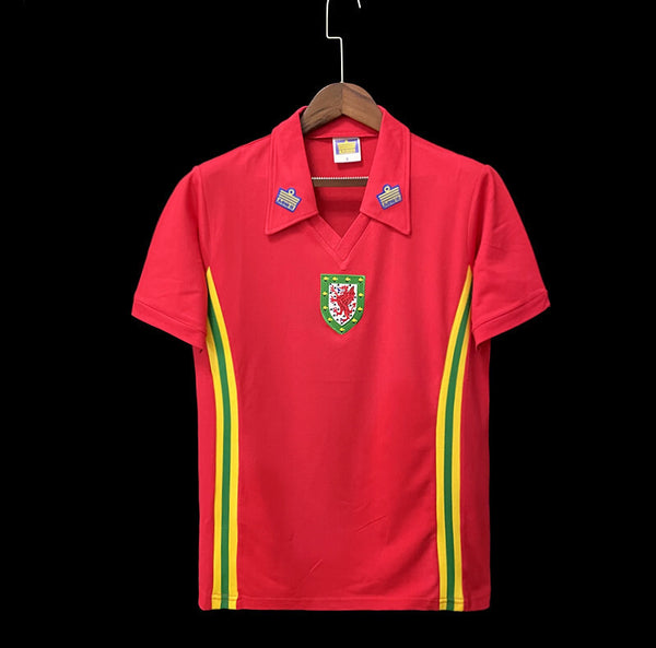 Football Shirt Wales Home 76-79 Retro front