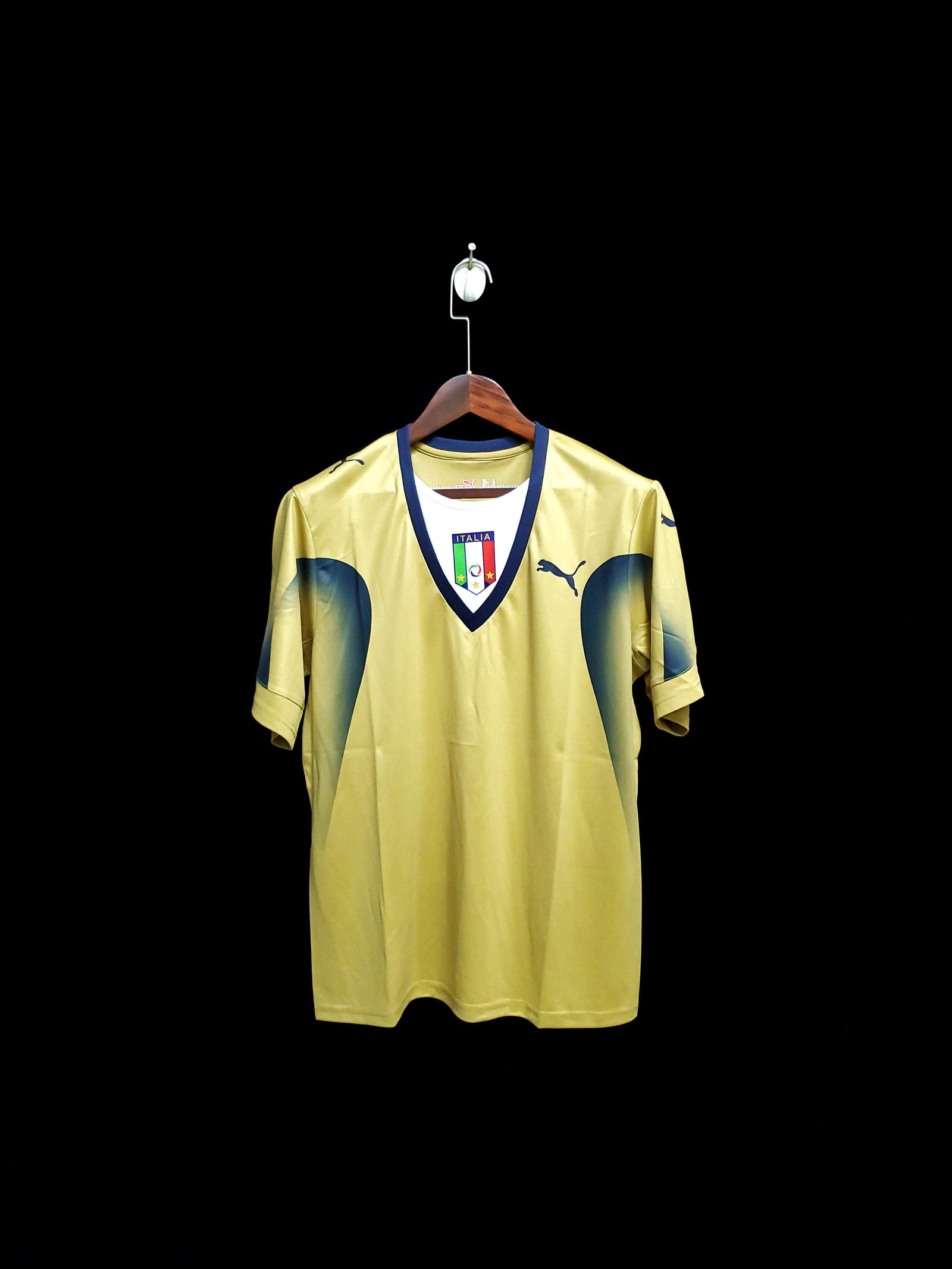 Football Shirt Italy Goalkeeper 2006 Retro front
