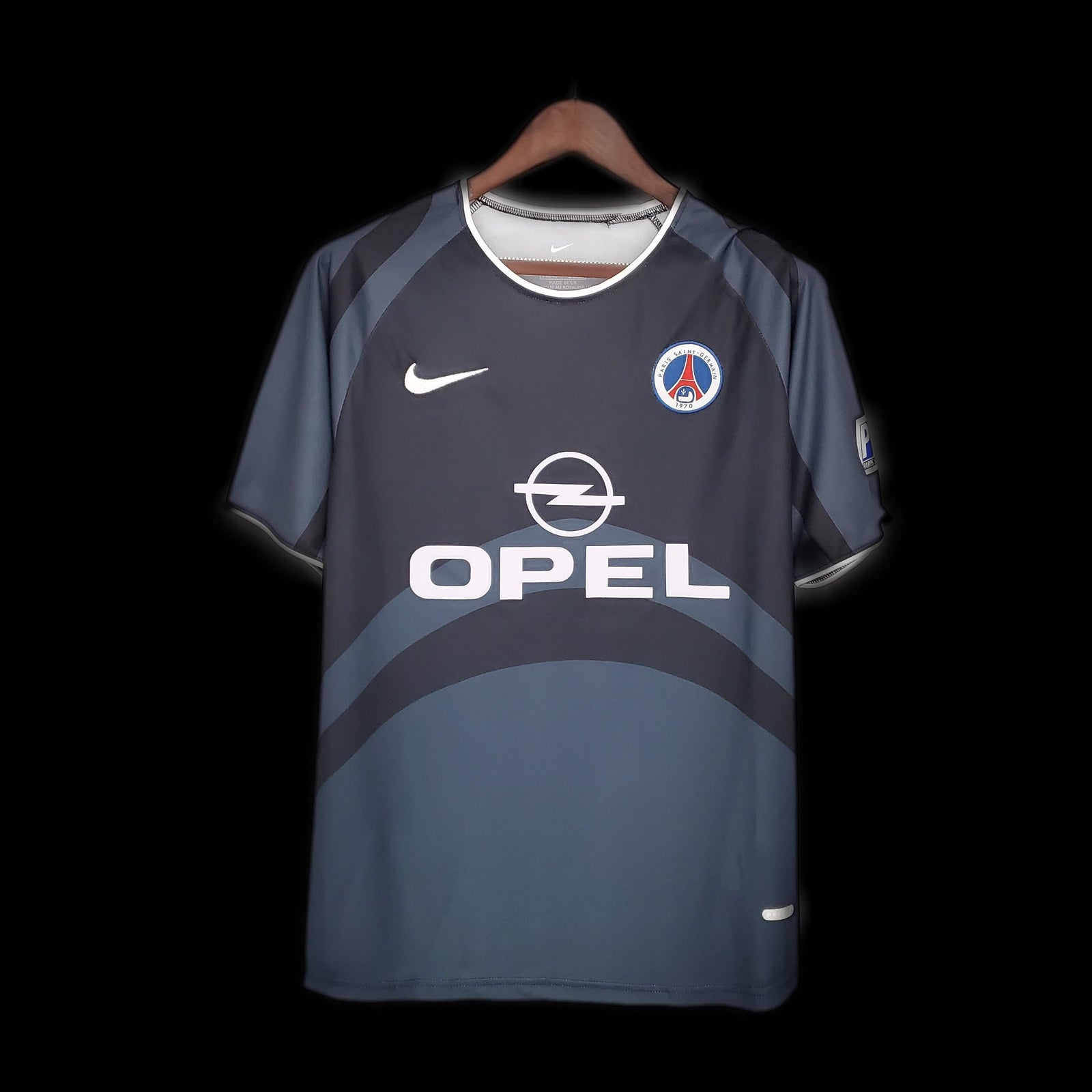 Football Shirt PSG Third 01-02 Retro front