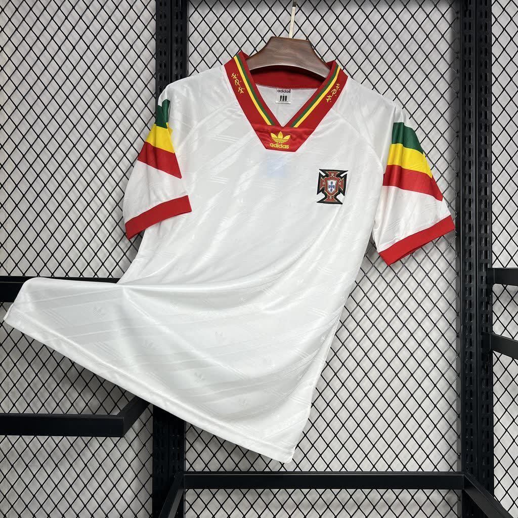 Football Shirt Portugal Away 92-94 Retro front