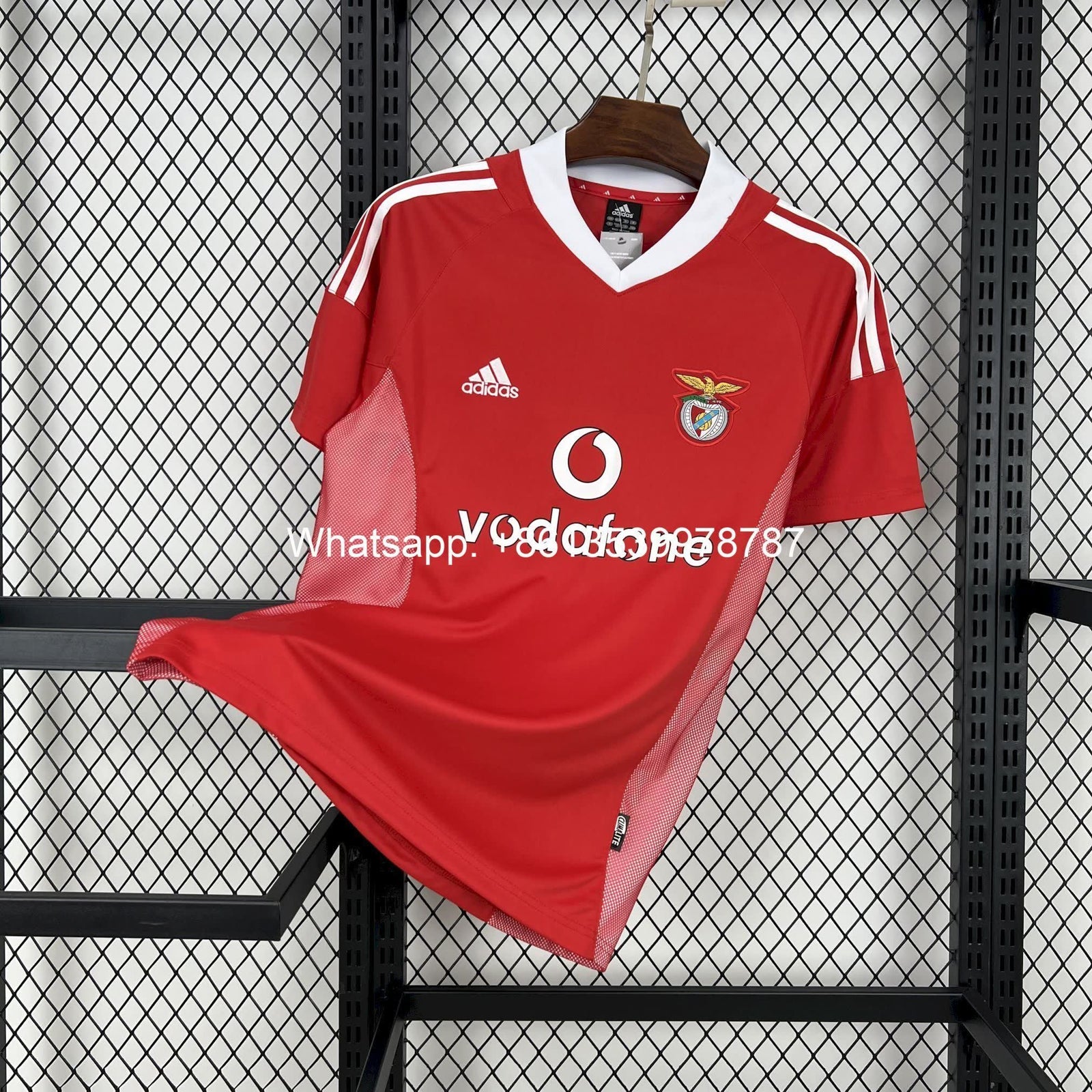 Football Shirt SL Benfica Home 03-04 Retro front