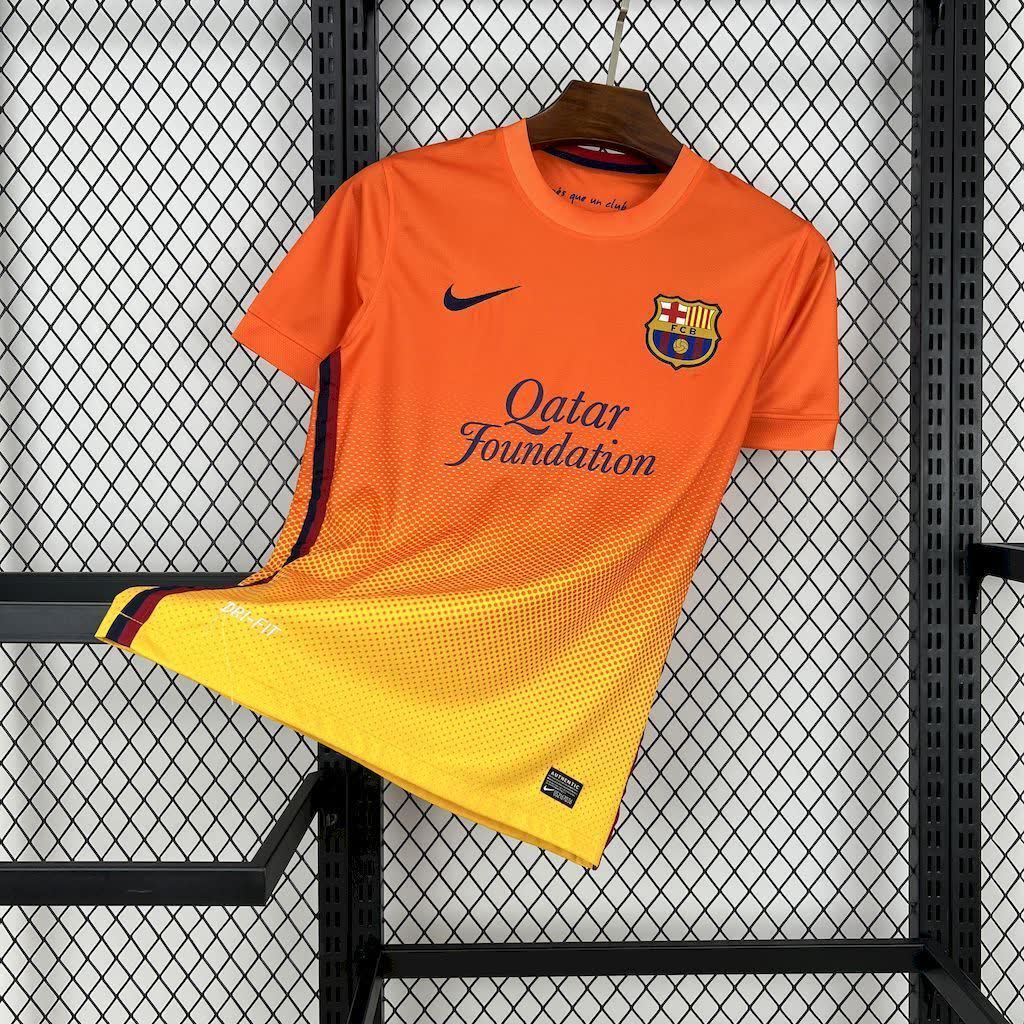 Football Shirt FC Barcelona Away 12-13 Retro front