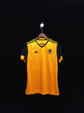 Football Shirt Wolves Home 20-21 front