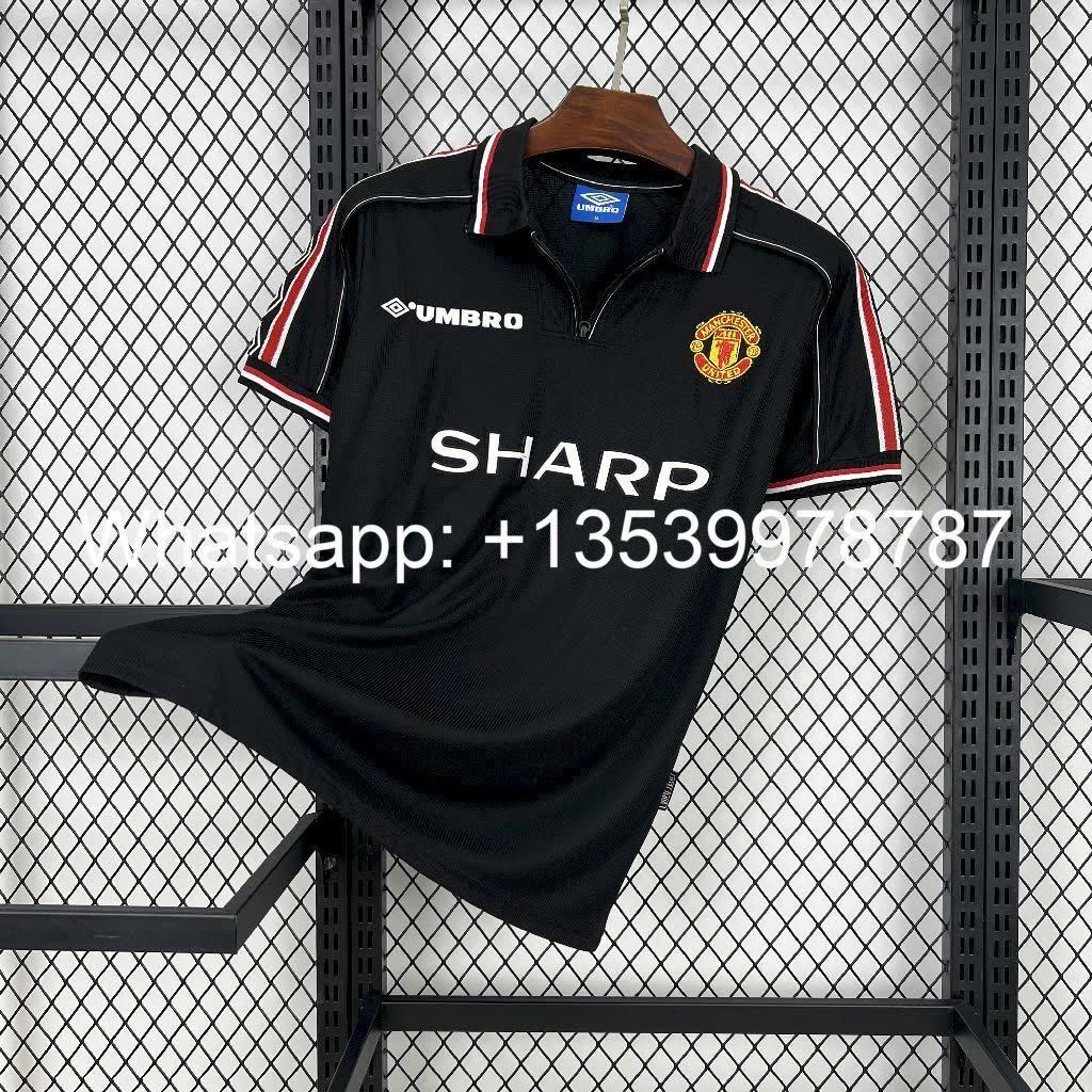 Football Shirt Manchester United Away 98-99 Retro front