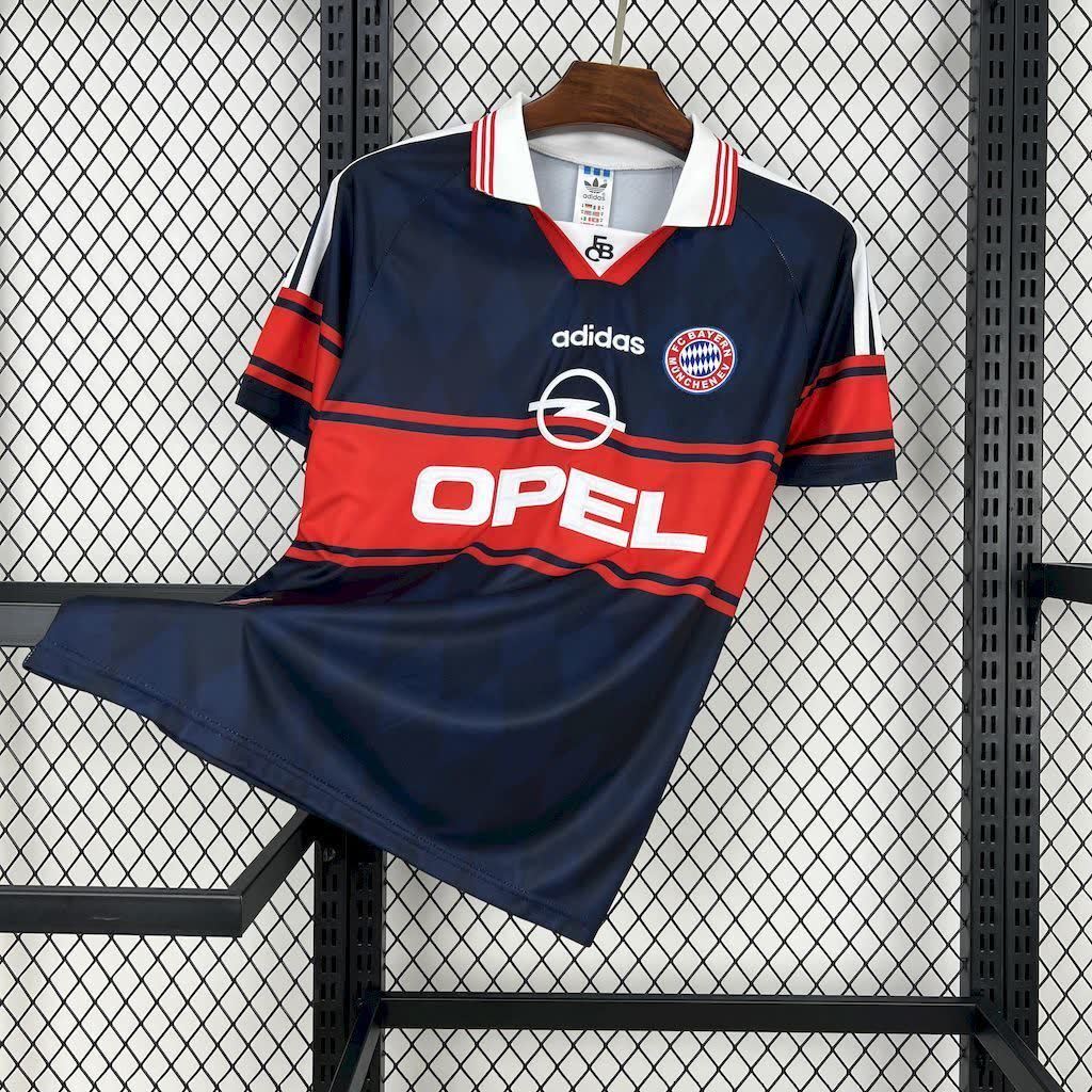 Football Shirt Bayern Munich Home 97-99 Retro front