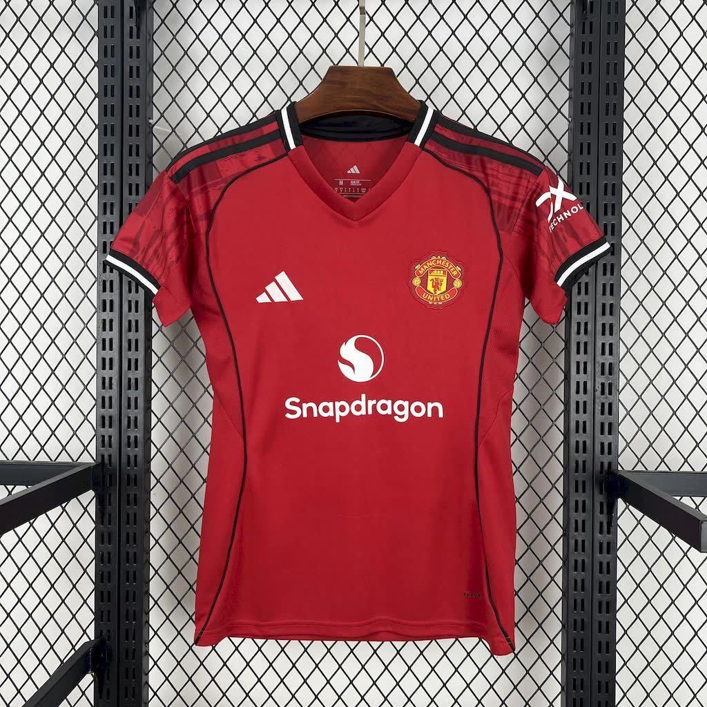 Football Shirt Manchester United Home 25-26 Women front