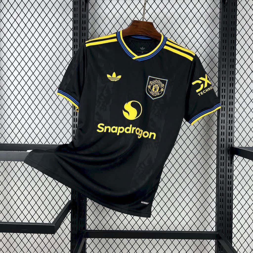 Football Shirt Manchester United Third 25-26 front