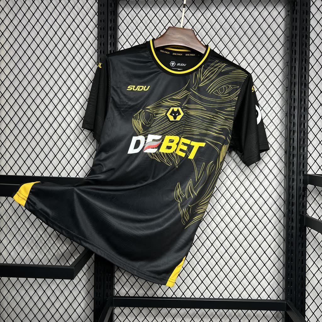 Football Shirt Wolverhampton Wanderers Away 25-26 front