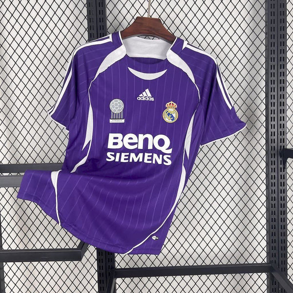 Football Shirt Real Madrid Third 06-07 Retro front