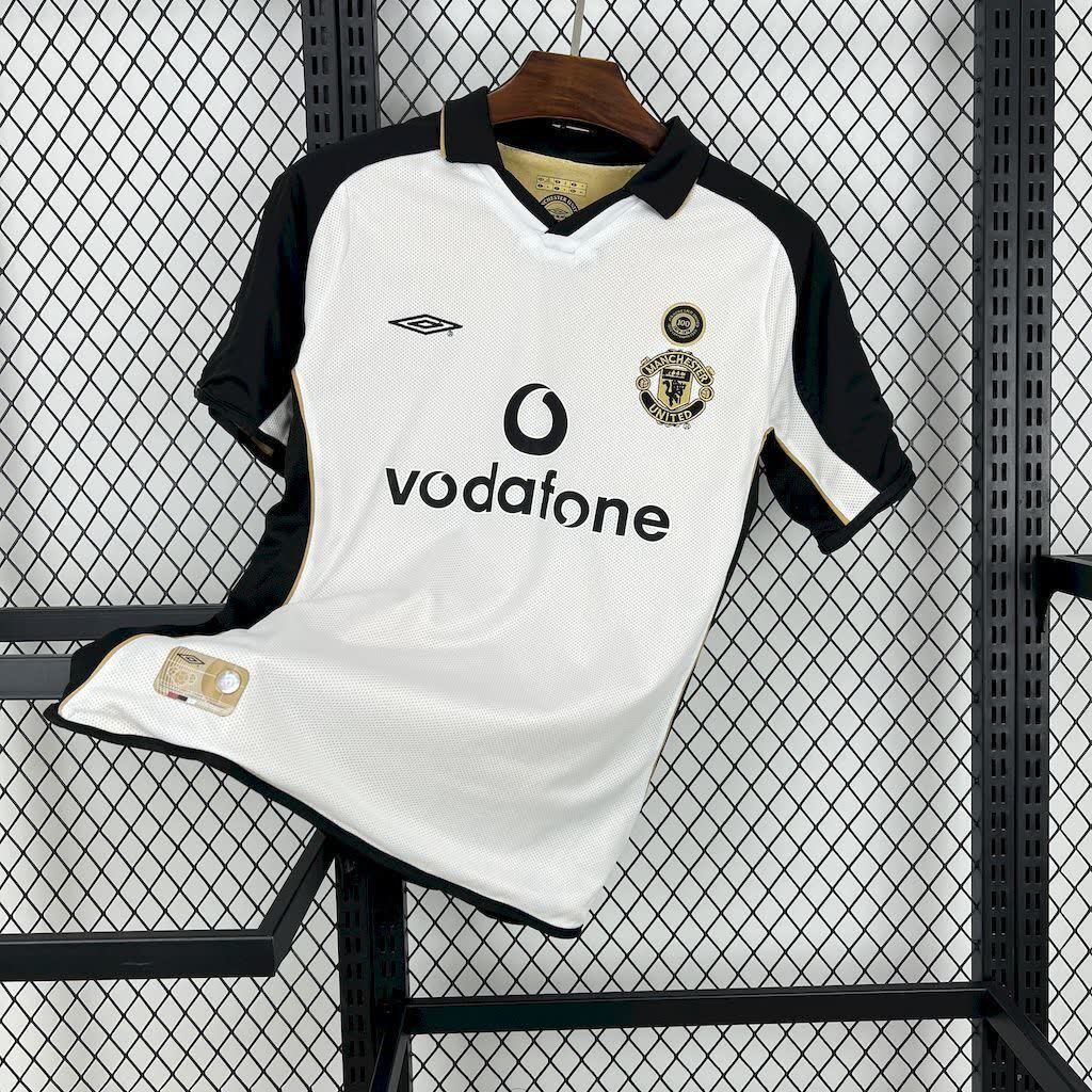 Football Shirt Manchester United Reversible Centenary 01-02 Away Third Retro front