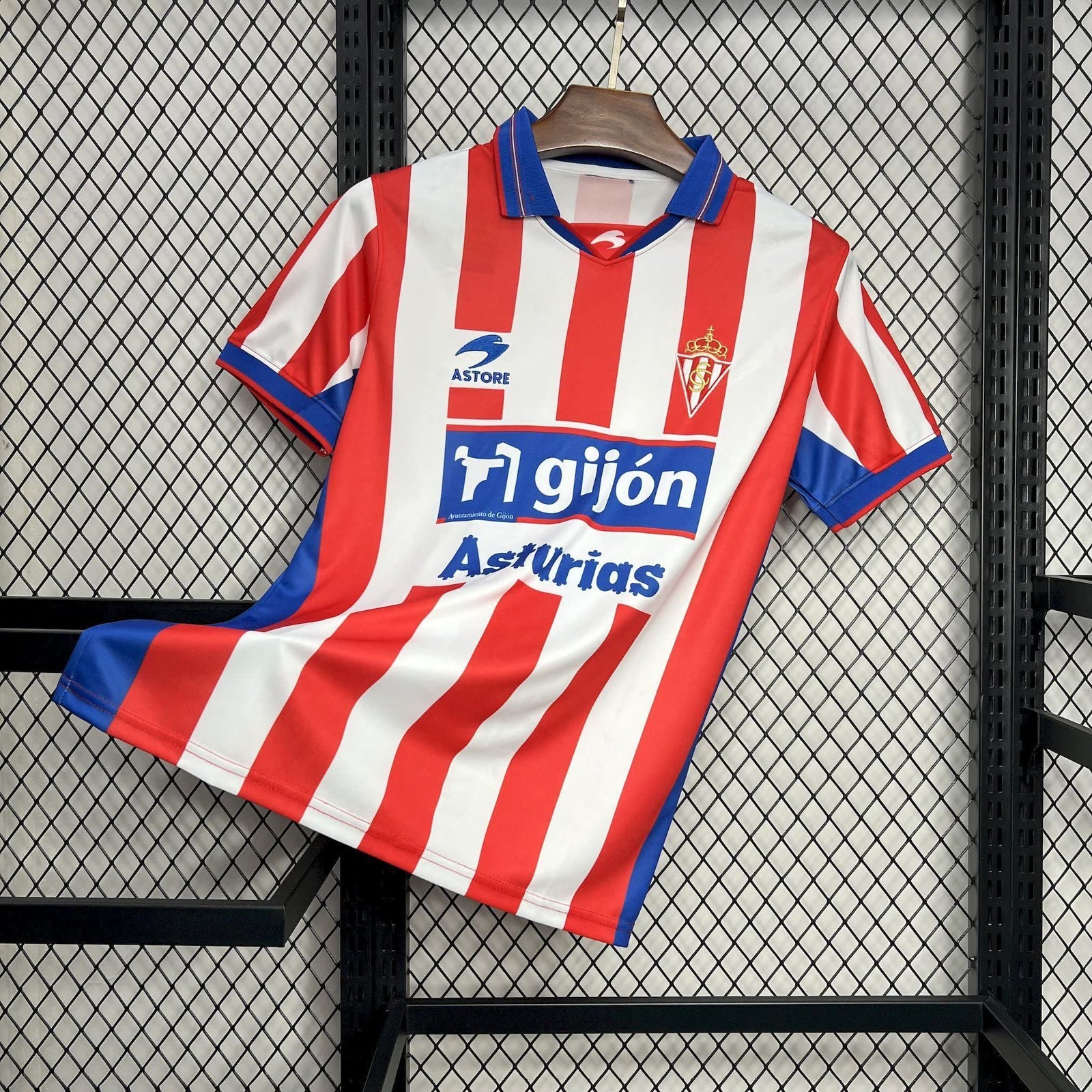 Football Shirt Sporting de Gijon Home 01-02 Retro front