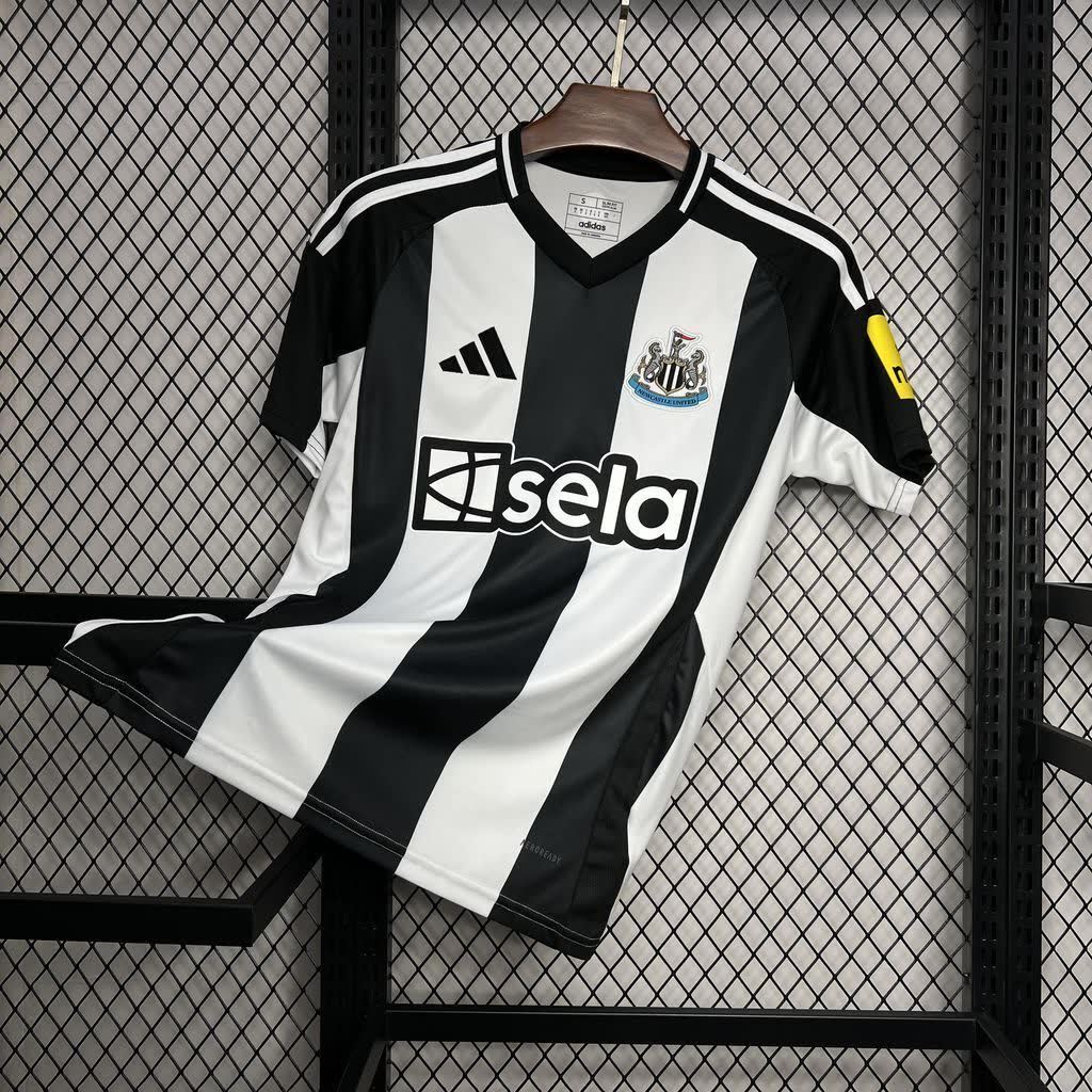 Football Shirt Newcastle United Home 24-25 front