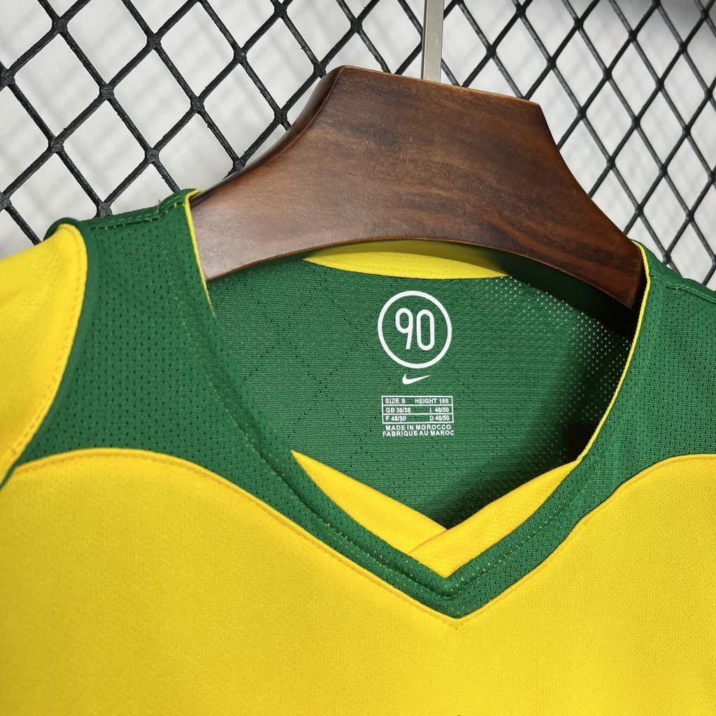 Football Shirt Brazil Home 04-05 Retro extra 1
