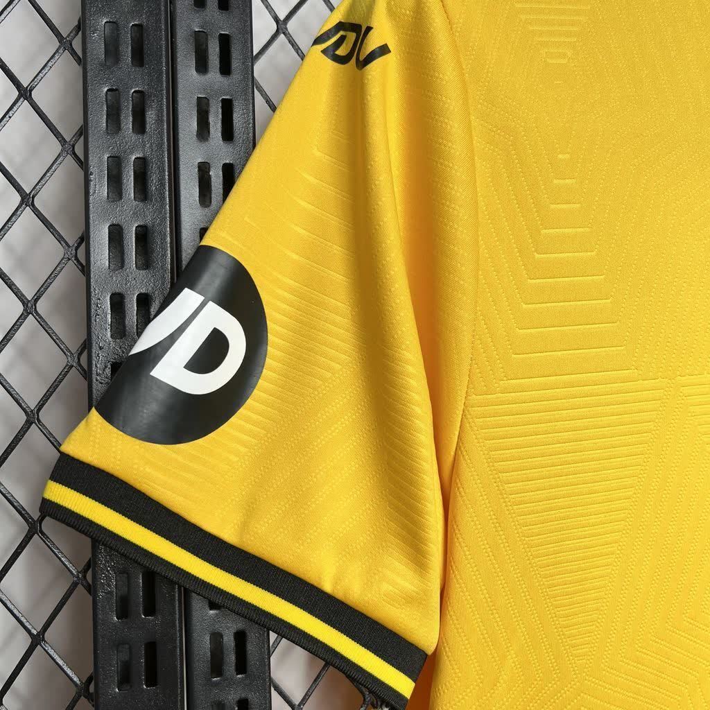 Football Shirt Wolverhampton Wanderers Home 24-25 extra 1