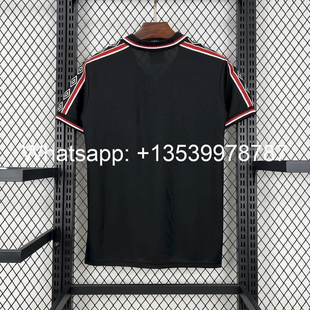 Football Shirt Manchester United Away 98-99 Retro back