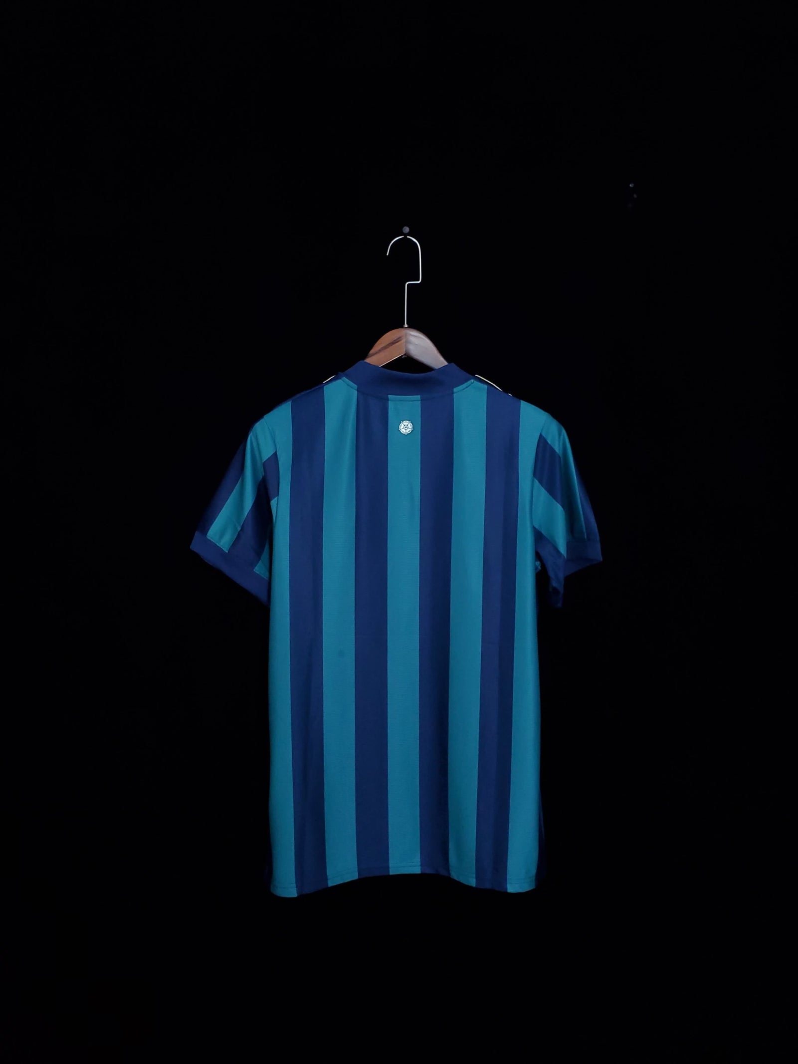 Football Shirt Leeds United Away 20-21 back