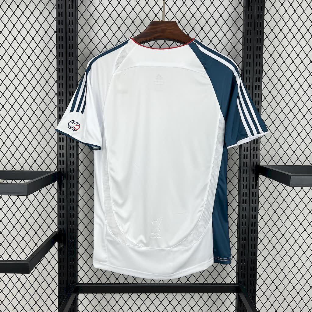 Football Shirt Liverpool FC Away 06-07 Retro back