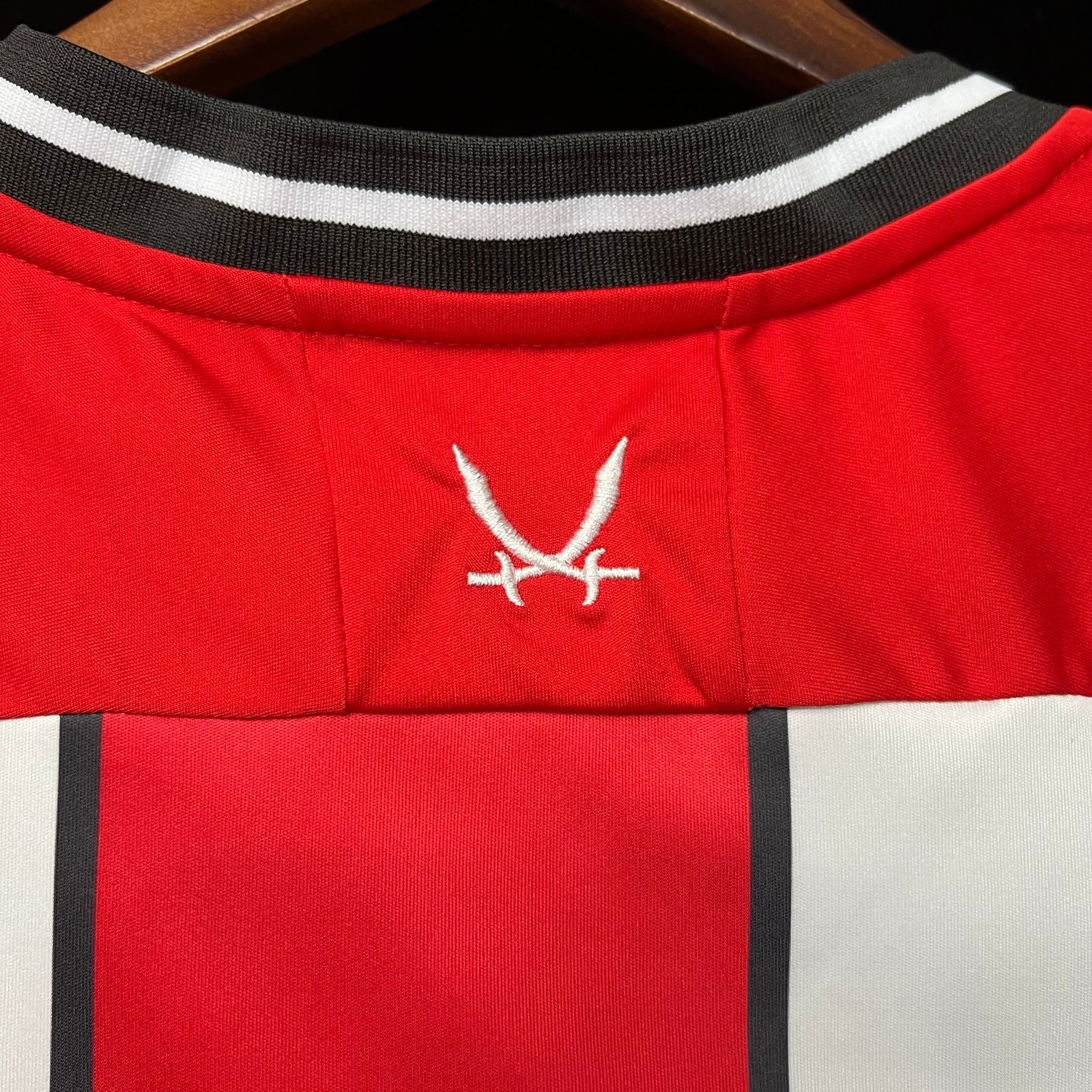 Football Shirt Sheffield United Home 23-24 extra 1