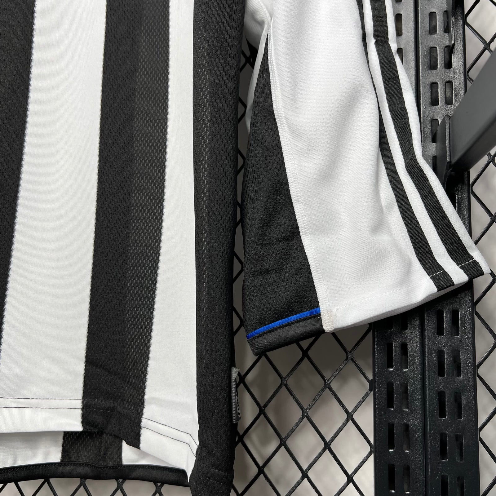Football Shirt Newcastle United Home 03-05 Retro Long Sleeves extra 1