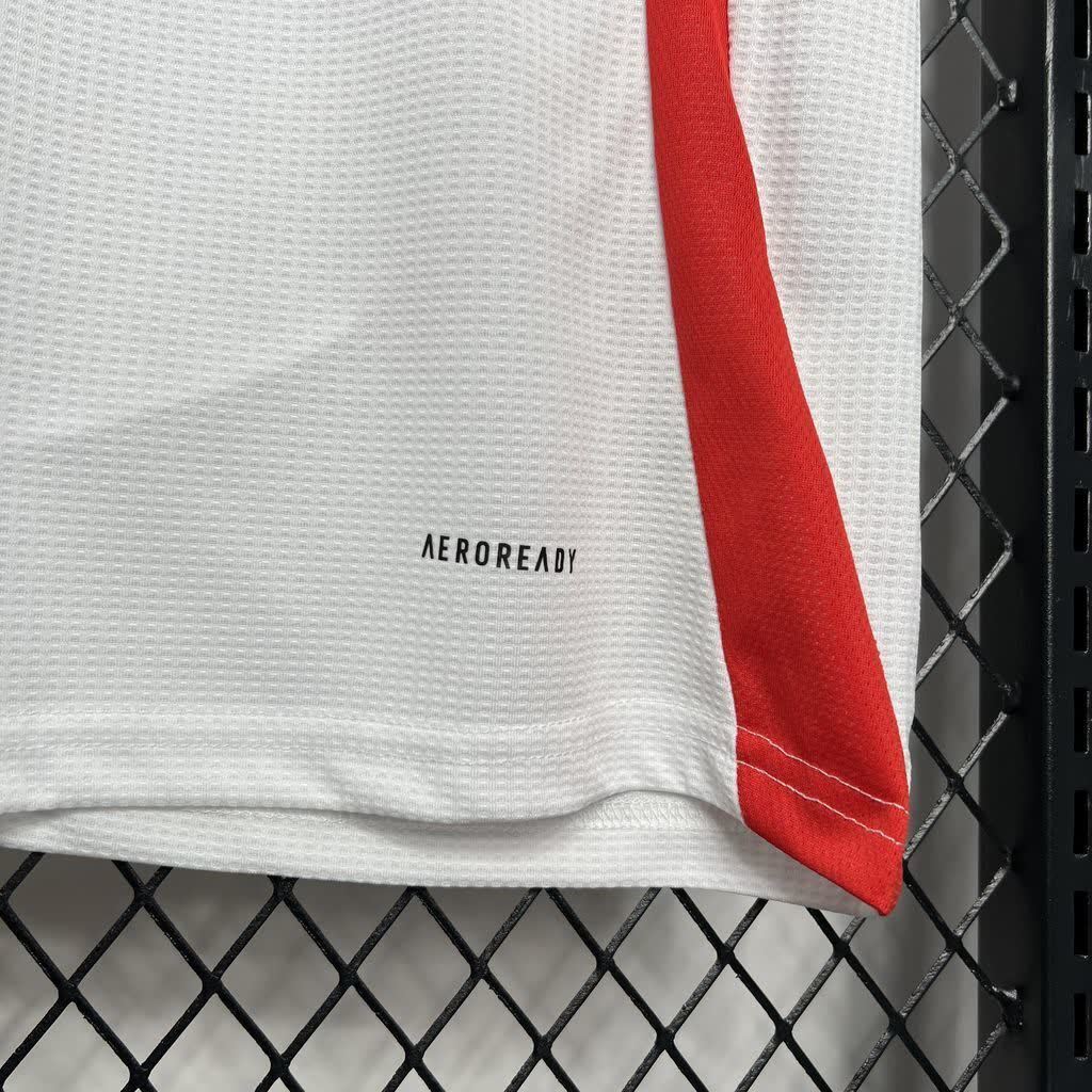 Football Shirt Fulham Home 24-25 extra 2