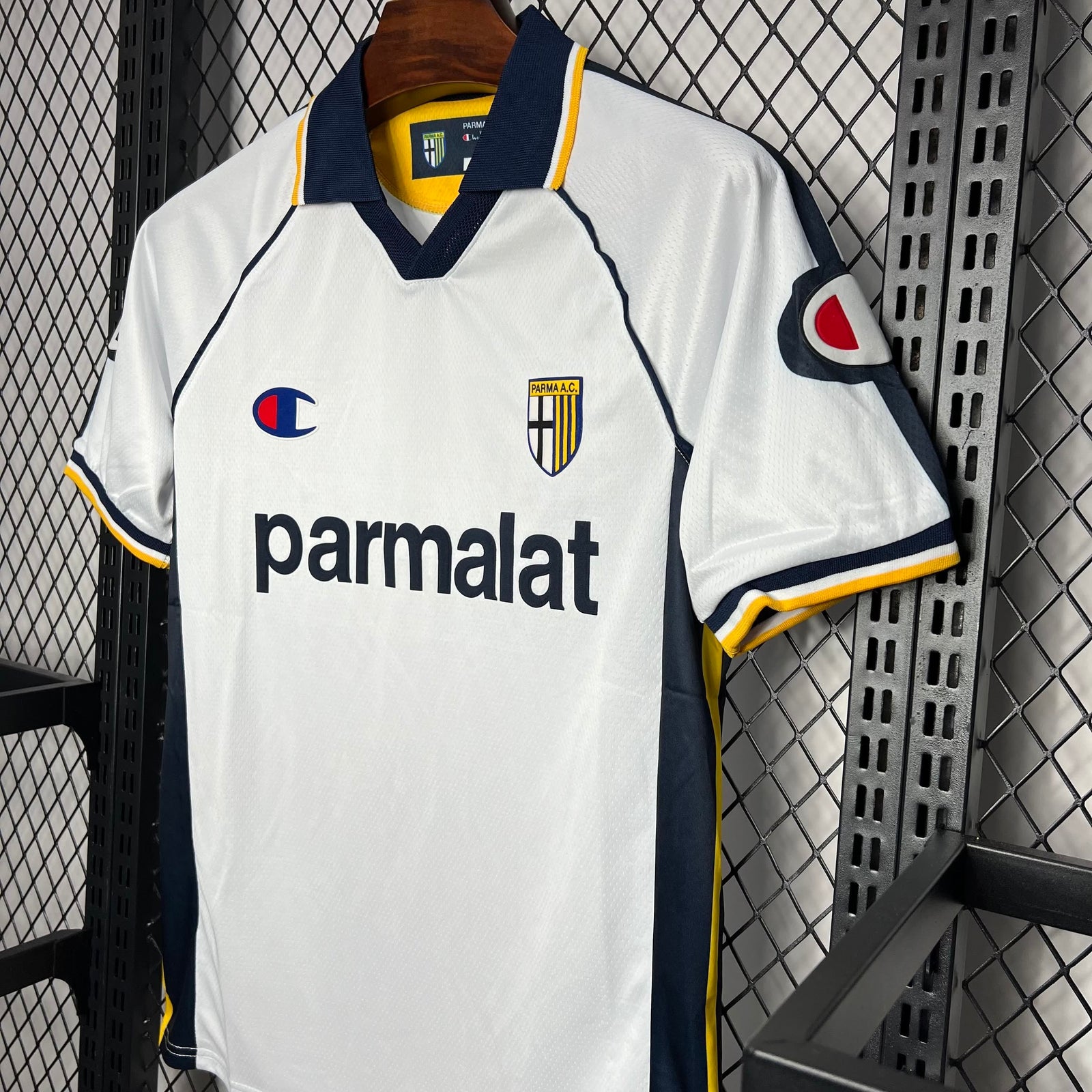 Football Shirt Parma Calcio Home 03-04 Retro extra 2