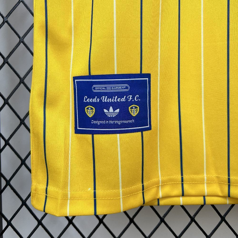 Football Shirt Leeds United Icon 25-26 extra 2