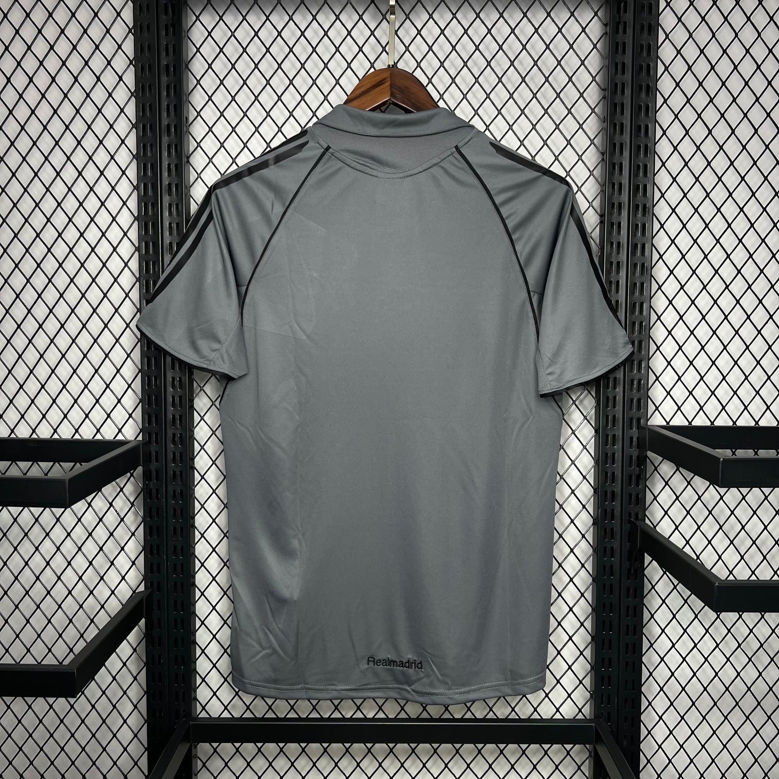 Football Shirt Real Madrid Third 05-06 Retro back