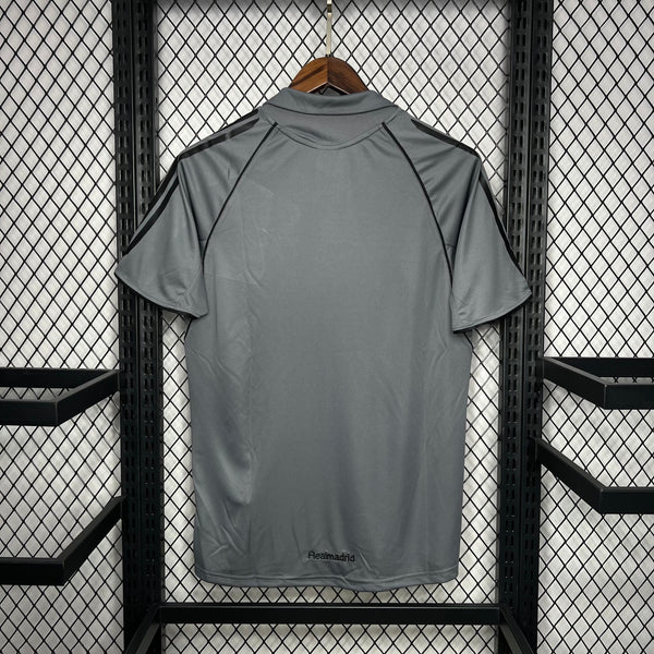 Football Shirt Real Madrid Third 05-06 Retro back