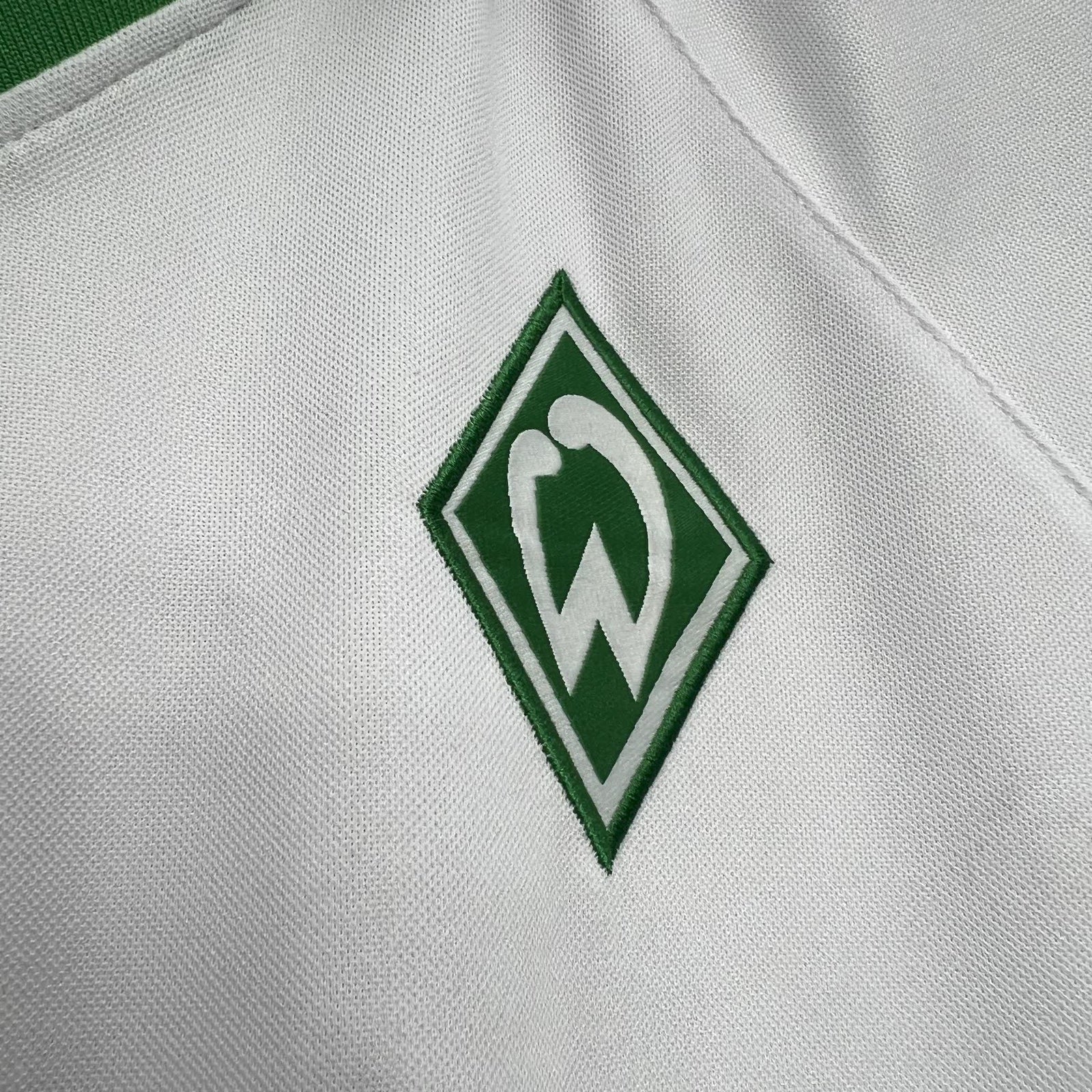 Football Shirt Werder Bremen Away 01-02 Retro extra 1