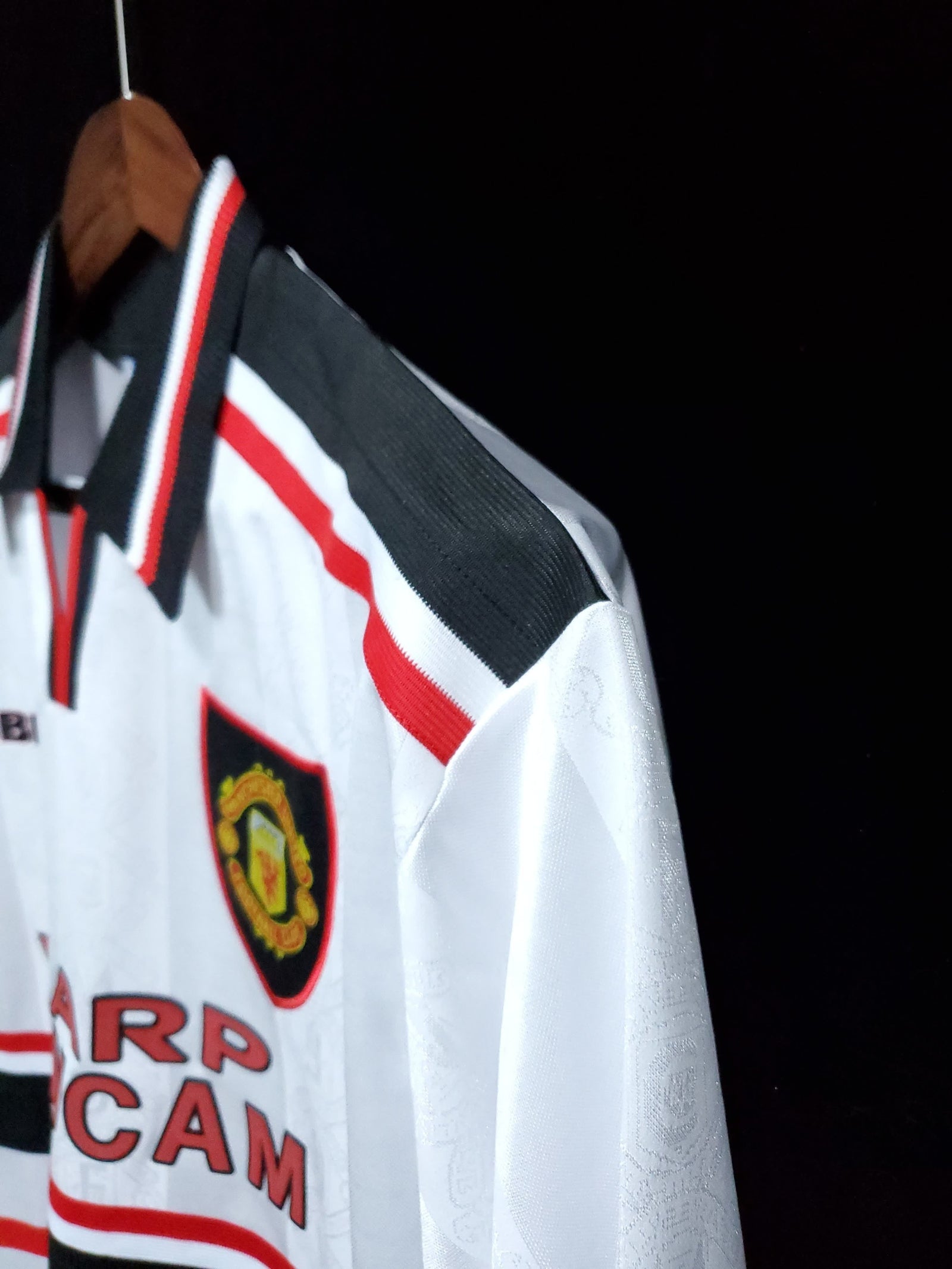 Football Shirt Manchester United Away 97-98 extra 2