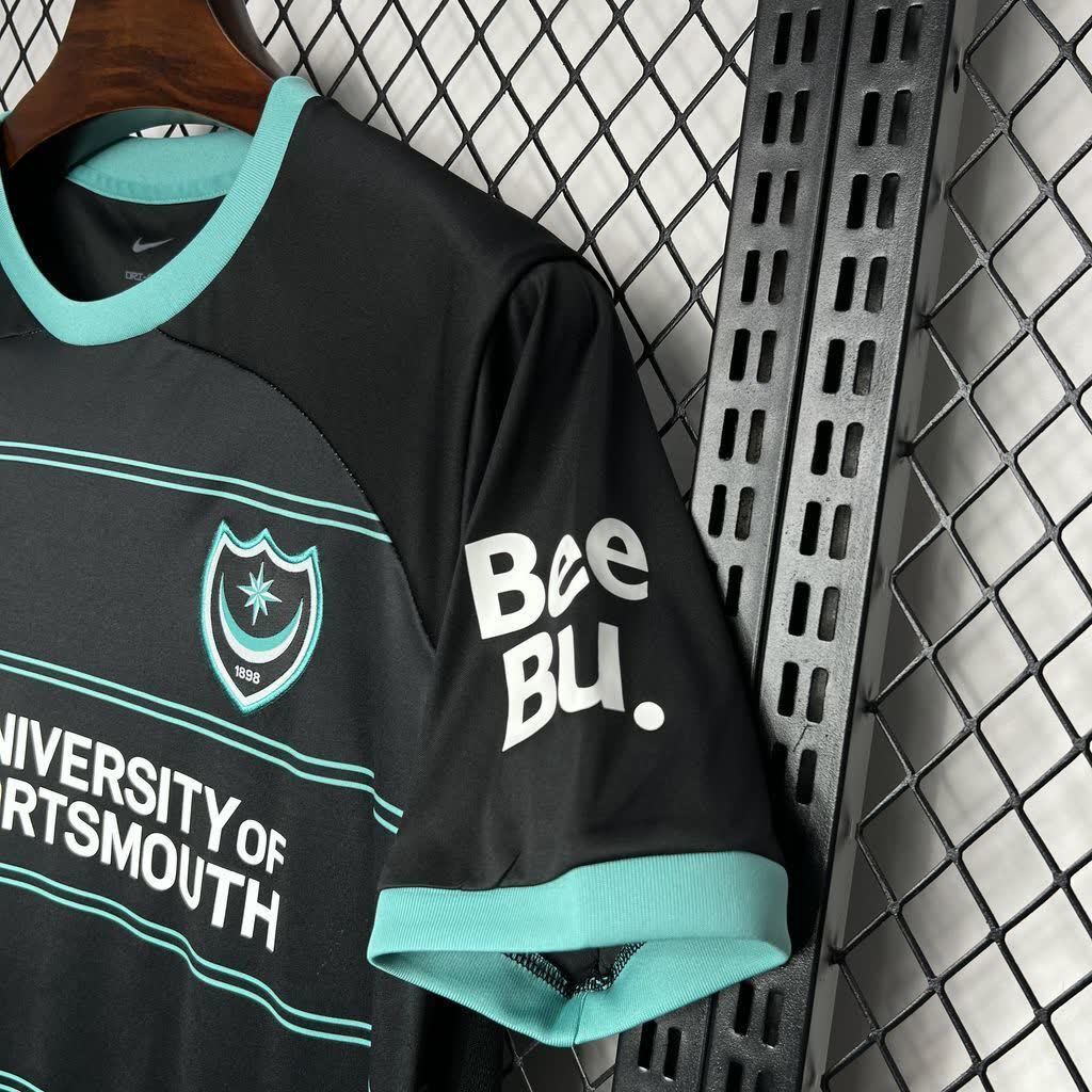 Football Shirt Portsmouth F.C. Away 25-26 extra 2