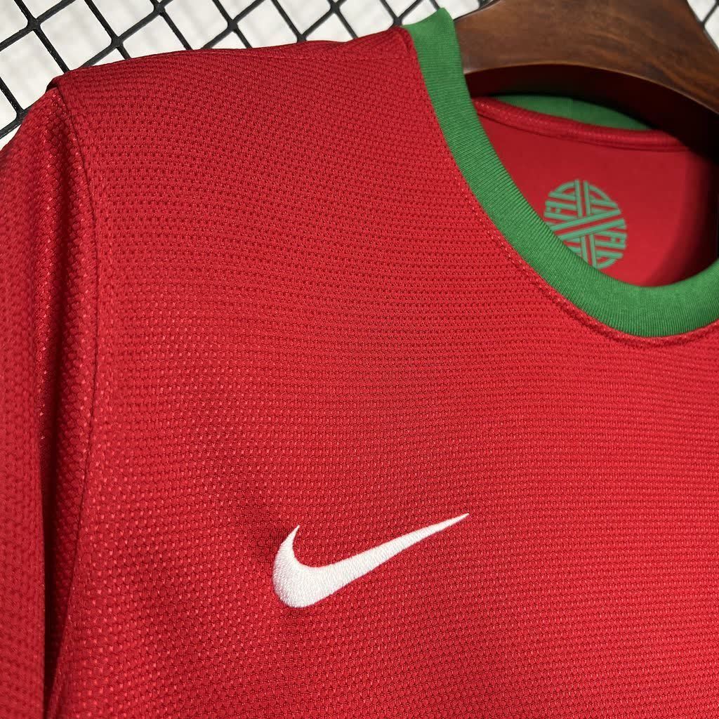 Football Shirt Portugal Home 12-13 Retro extra 2