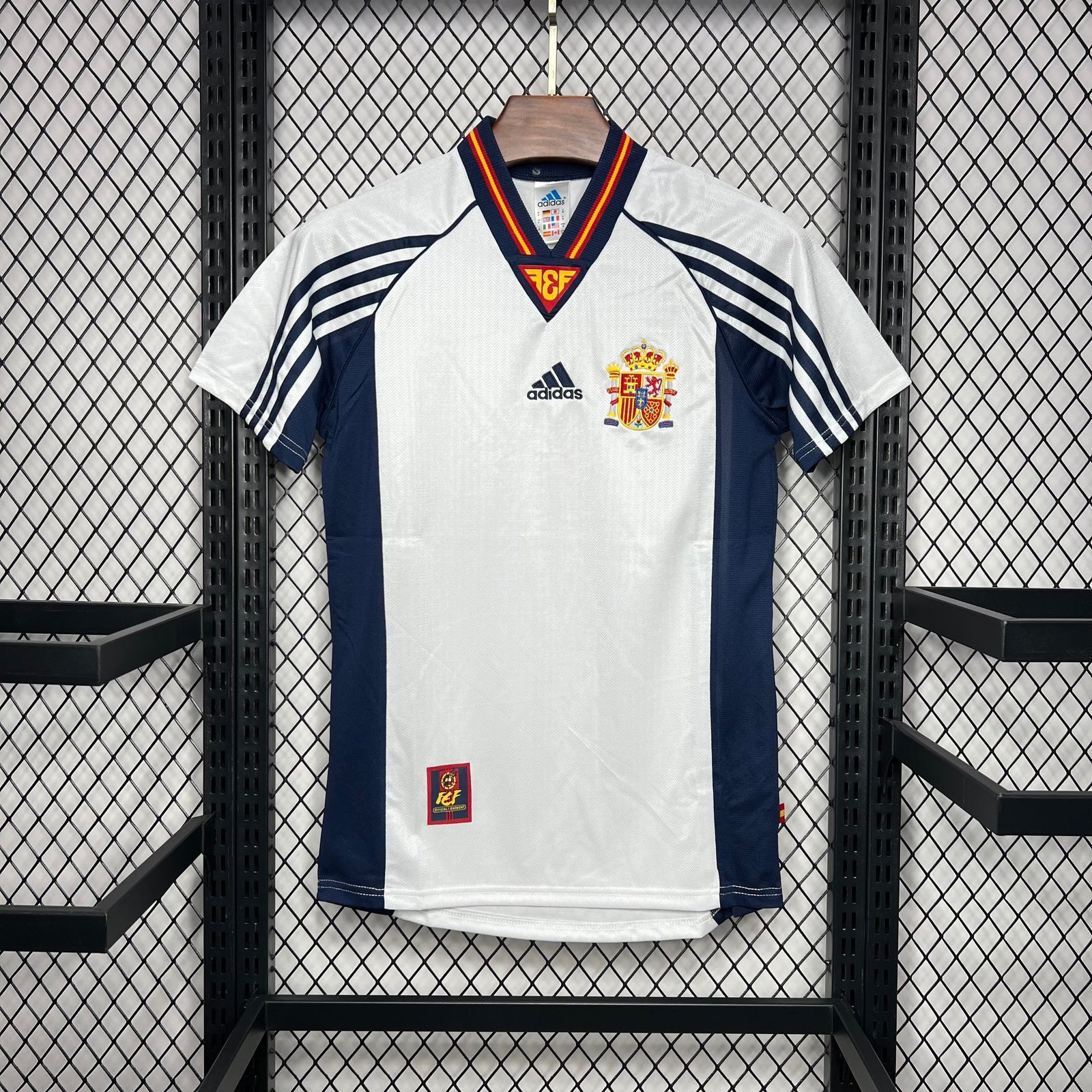 Football Shirt Spain Away 98-99 Retro extra 2