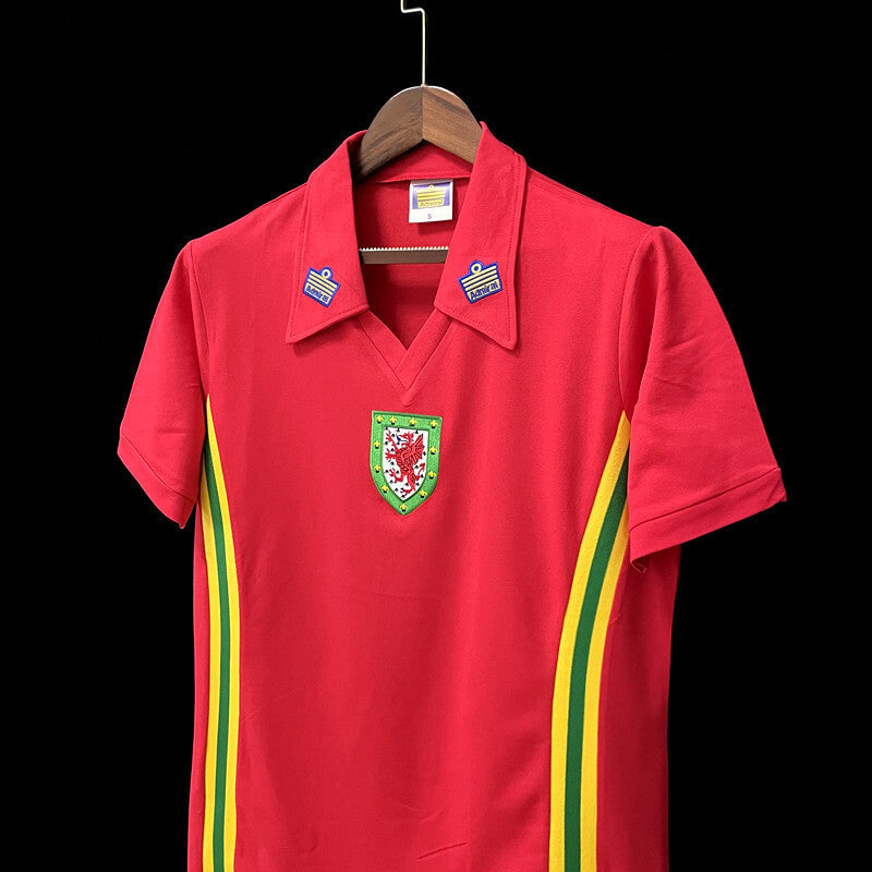 Football Shirt Wales Home 76-79 Retro extra 2