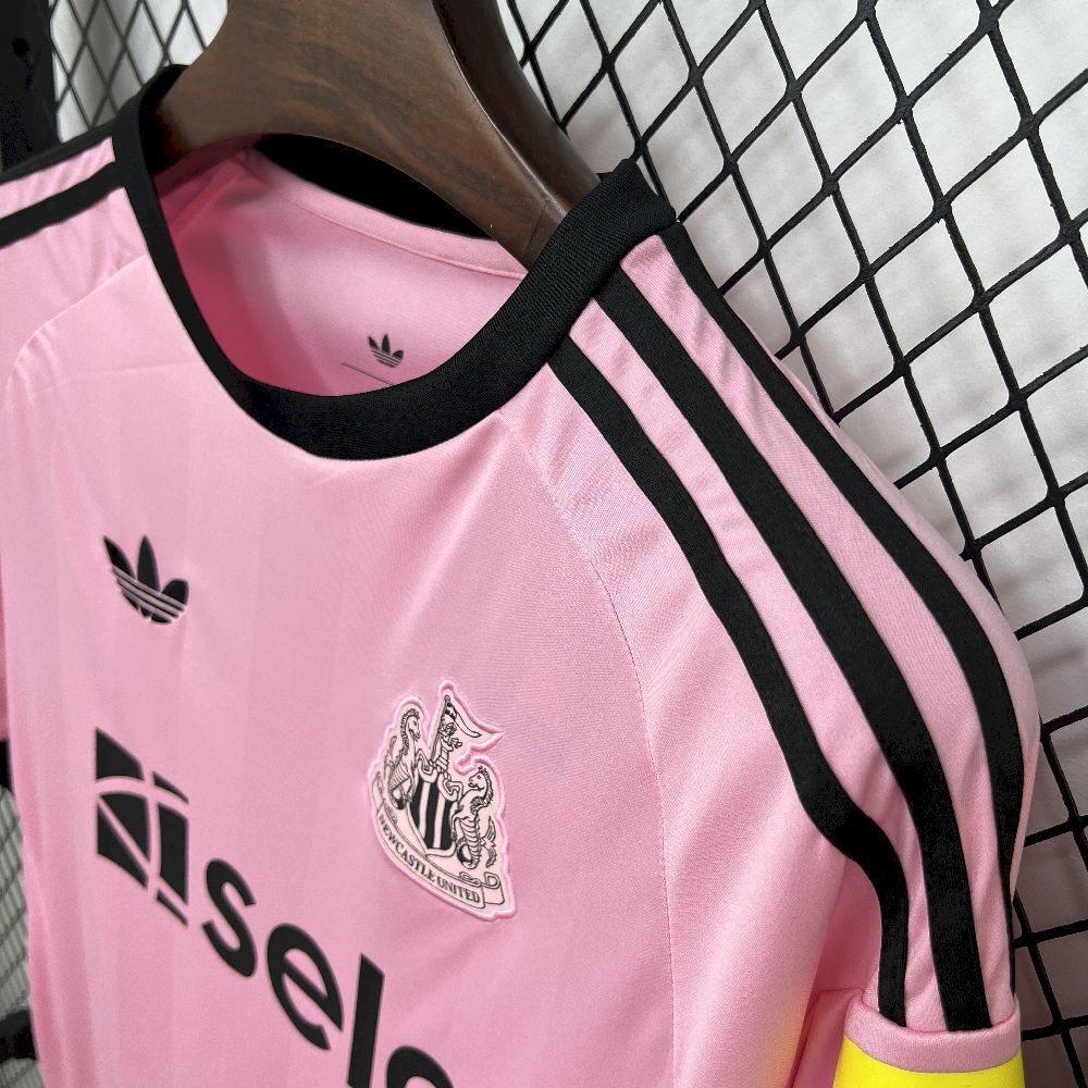Football Shirt Newcastle United Goalkeeper 25-26 extra 2