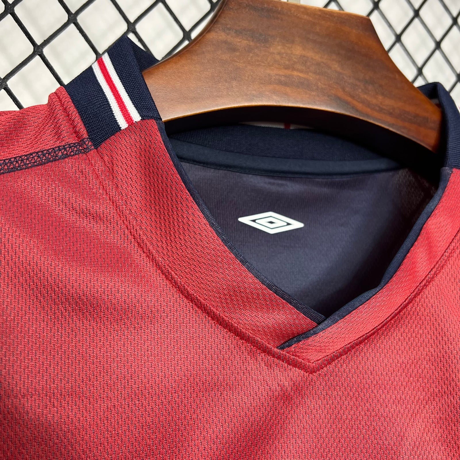 Football Shirt England Away Retro 02-03 extra 3