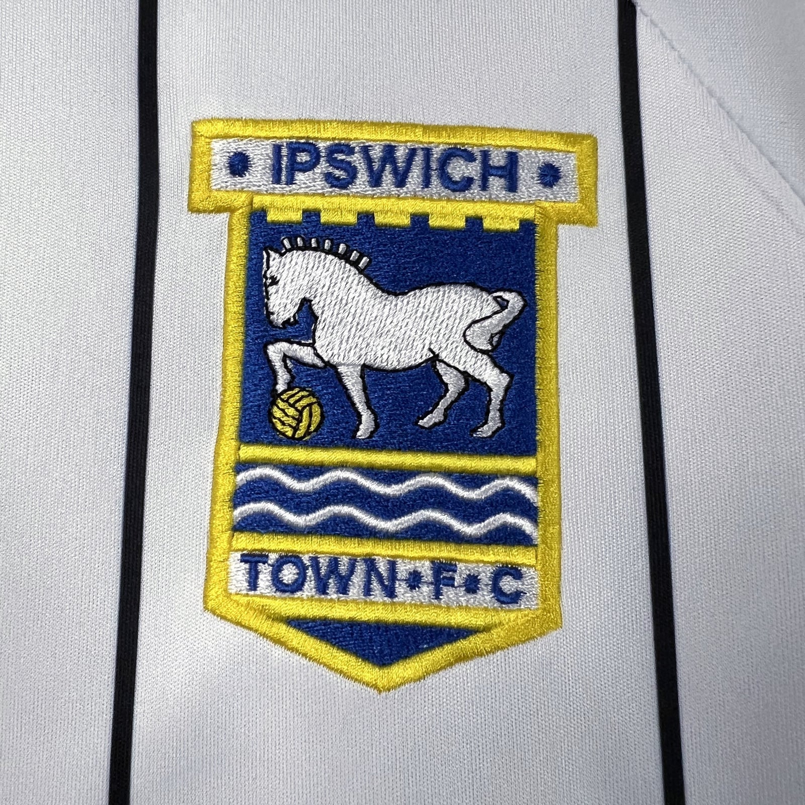 Football Shirt Ipswich Town Home 23-24 extra 3