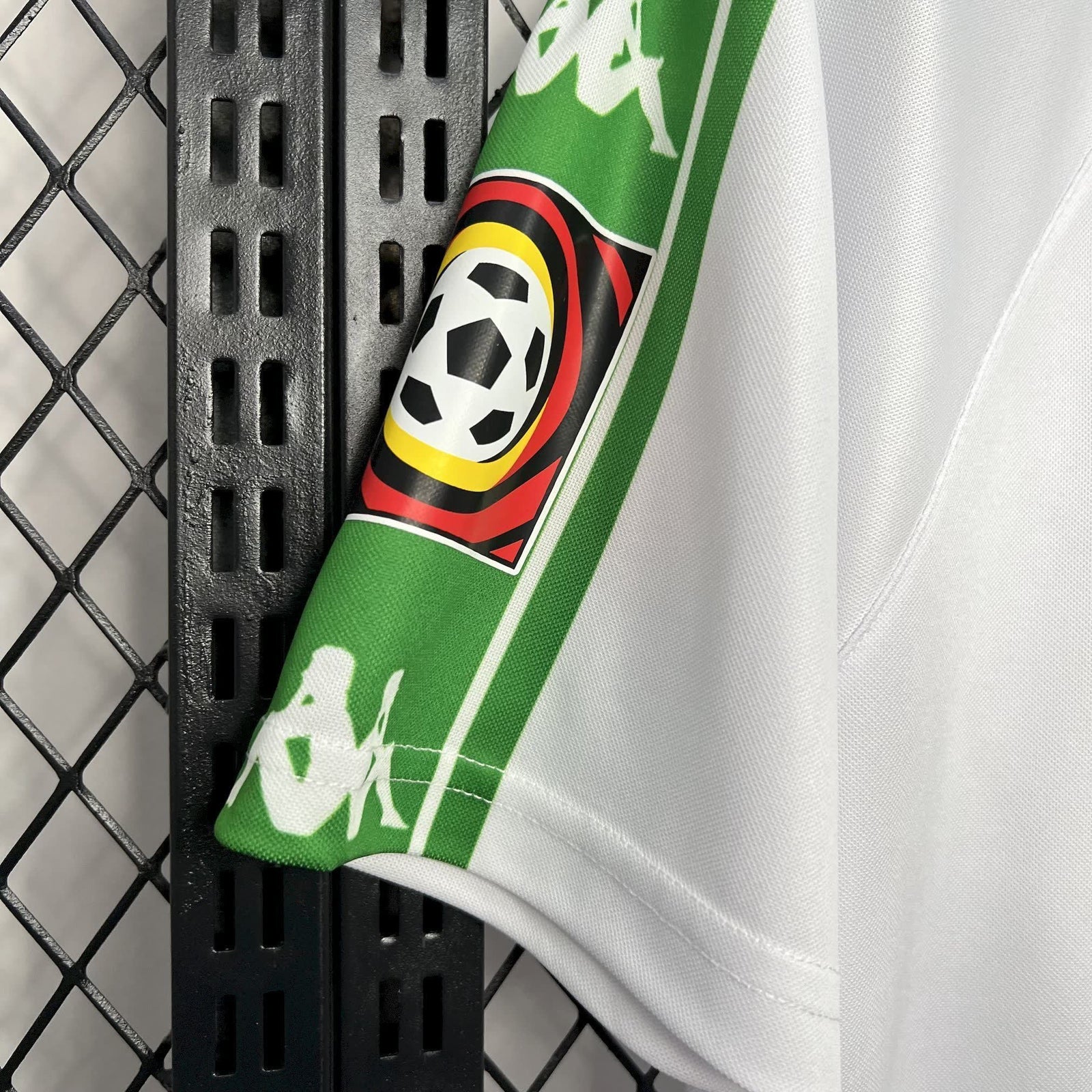 Football Shirt Werder Bremen Away 01-02 Retro extra 3