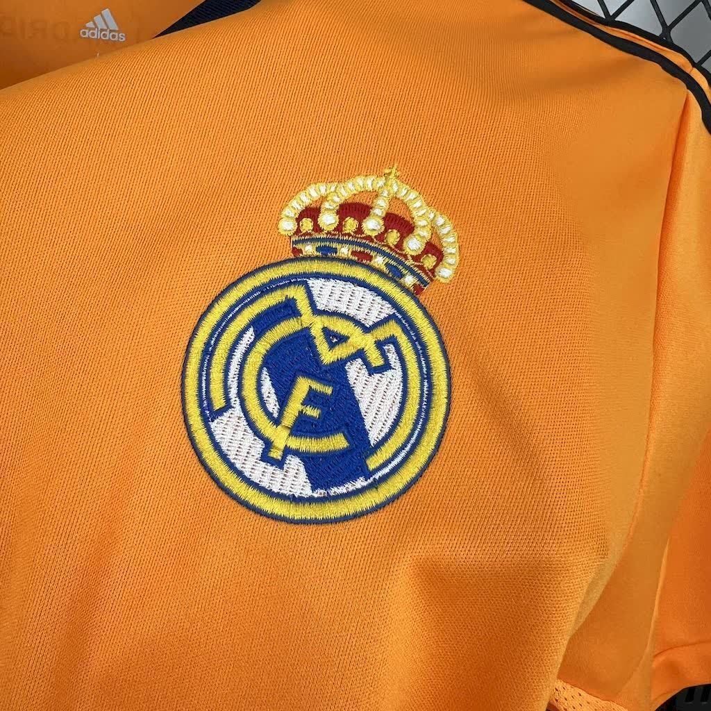 Football Shirt Real Madrid Third 13-14 Retro extra 3