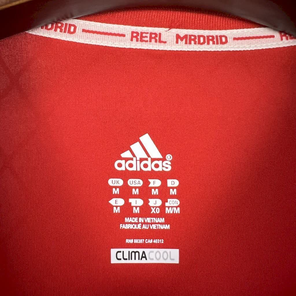 Football Shirt Real Madrid Third 11-12 extra 3
