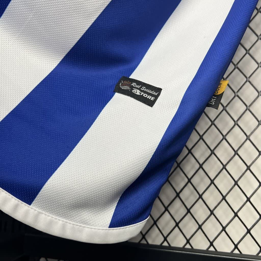 Football Shirt Real Sociedad Home 02-03 extra 3