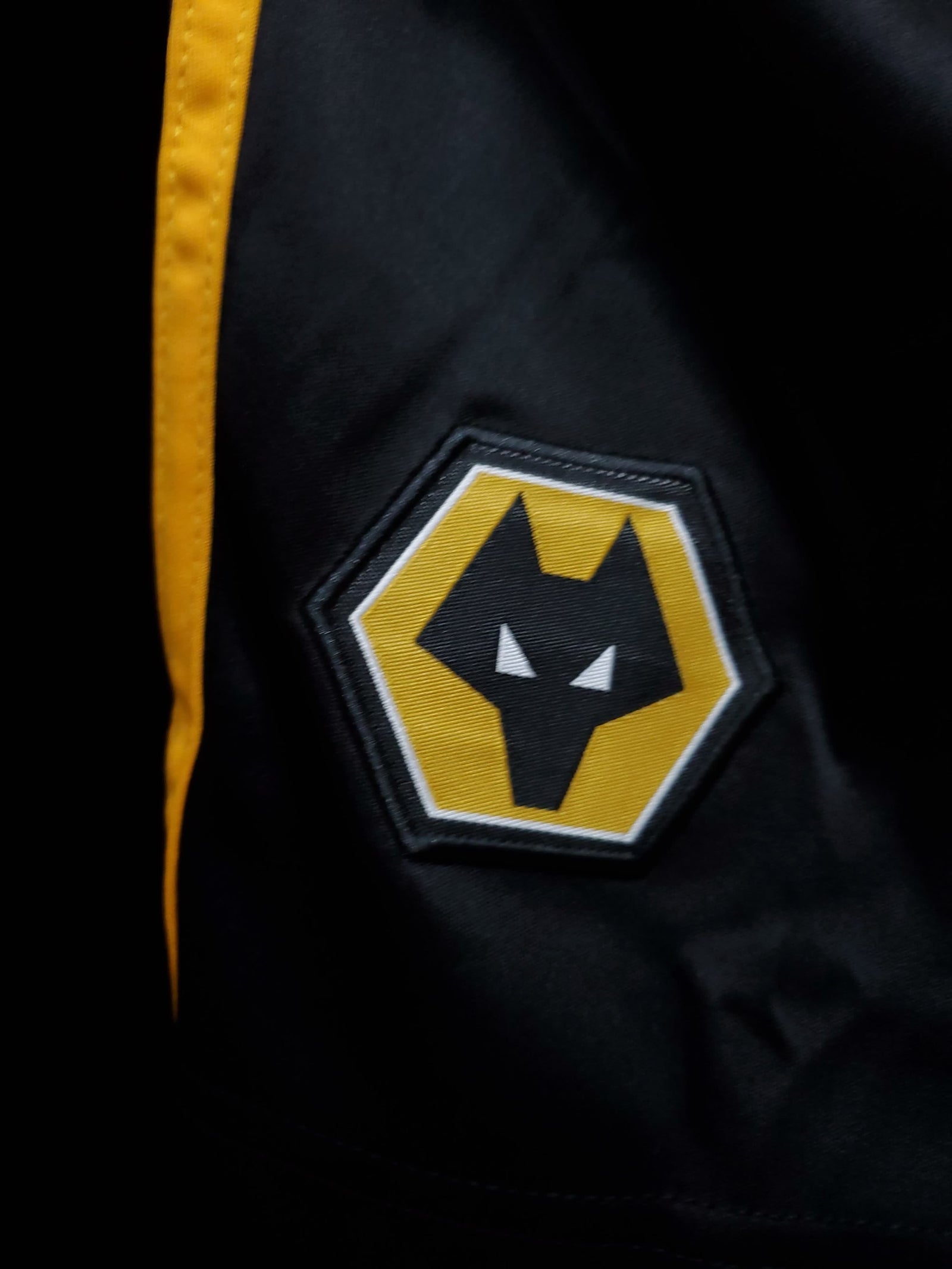 Football Shirt Wolverhampton Wanderers Home 20-21 extra 3